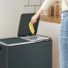 SONGMICS Dupla Szemetes Kuka 2 x 30 L Pedálos Szelektív Hulladékgyűjtő Acél Füstös Szürke