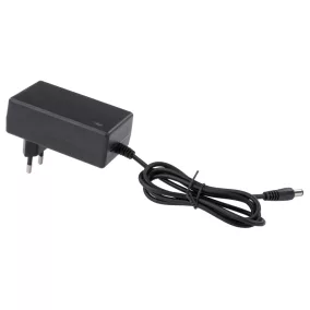   Red Technic Akkumulátor Töltő – 22V / 1A, 5x2mm – RTSA0063, RTMPA0064, RTPKA0104 (RT0053/0064/0104-LAD)