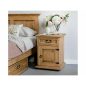 Poprad Rusztikus Fenyő Éjjeliszekrény Mézszínű